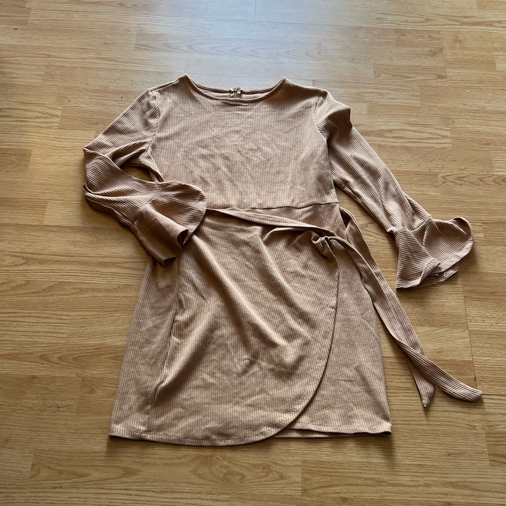 Brown dress